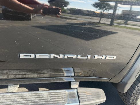 Used 2021 GMC Sierra 2500 Denali image 20