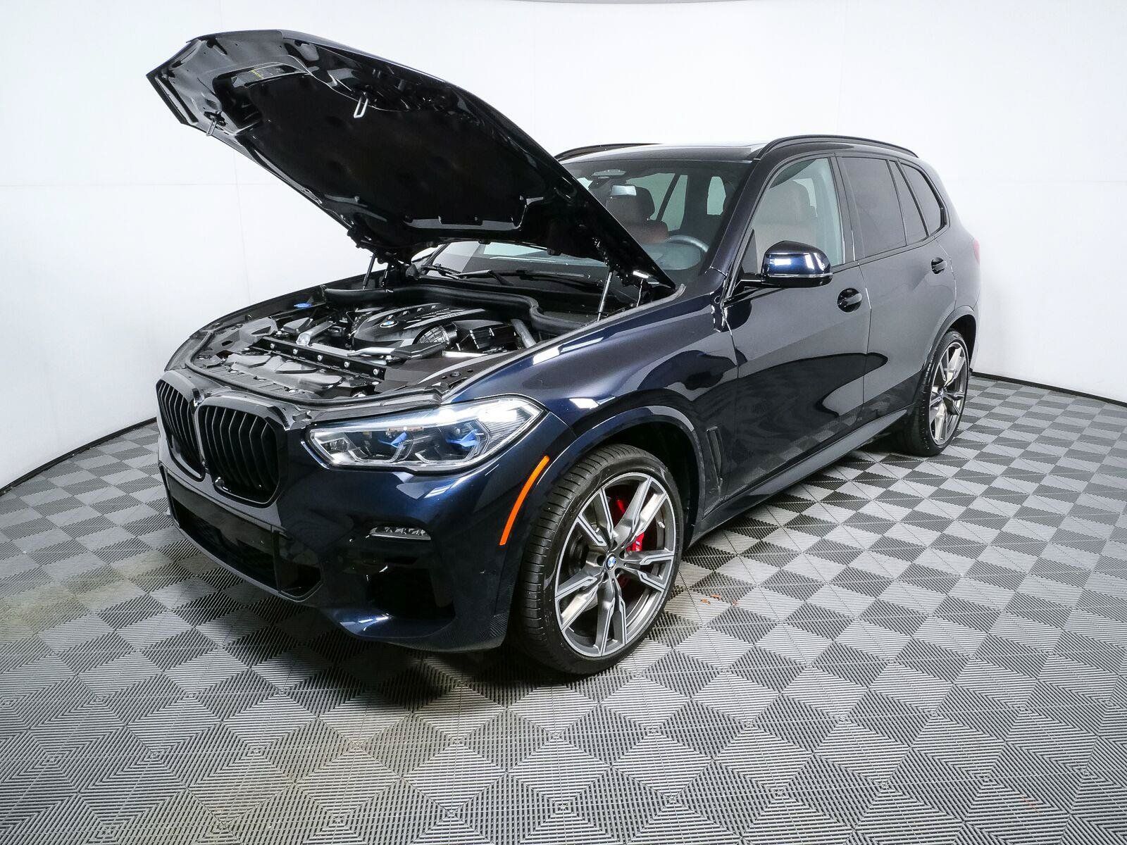 Used 2021 BMW X5 M50i w/ Executive Package AWD/4WD image 34