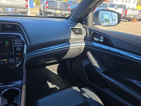 Used 2022 Nissan Maxima SR w/ Sport Mat Group image 22