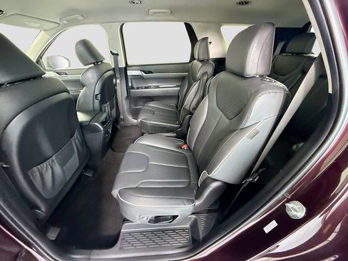 Used 2024 Hyundai Palisade SEL FWD image 21
