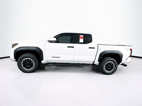 New 2025 Toyota Tacoma TRD Off-Road image 5