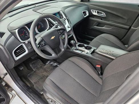 Used 2017 Chevrolet Equinox LS image 9