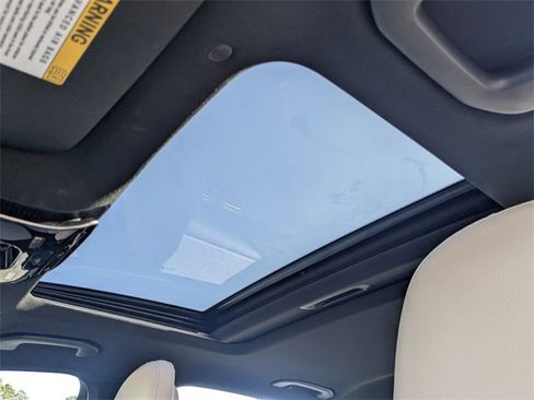 Used 2025 Mercedes-Benz C 300 Sedan image 22