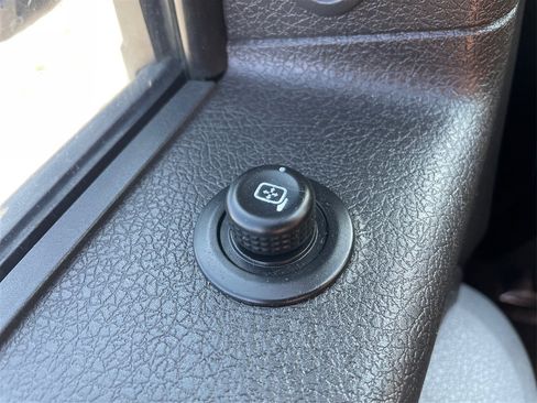 Used 2014 Ford F150 XLT w/ Equipment Group 302A Luxury image 57