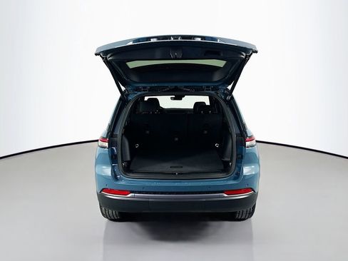 New 2026 Jeep Grand Cherokee Limited AWD/4WD image 16