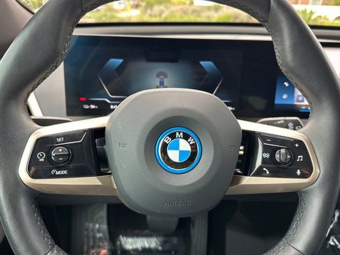 Used 2023 BMW iX xDrive50 w/ Convenience Package AWD/4WD image 27