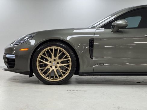 Used 2022 Porsche Panamera GTS AWD/4WD image 37