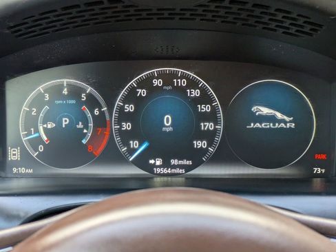 Used 2019 Jaguar XJ R-Sport image 30