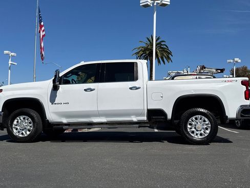 Used 2024 Chevrolet Silverado 2500 LTZ image 8