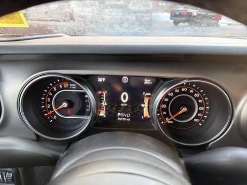 Used 2020 Jeep Gladiator Sport w/ Quick Order Package 24S image 17