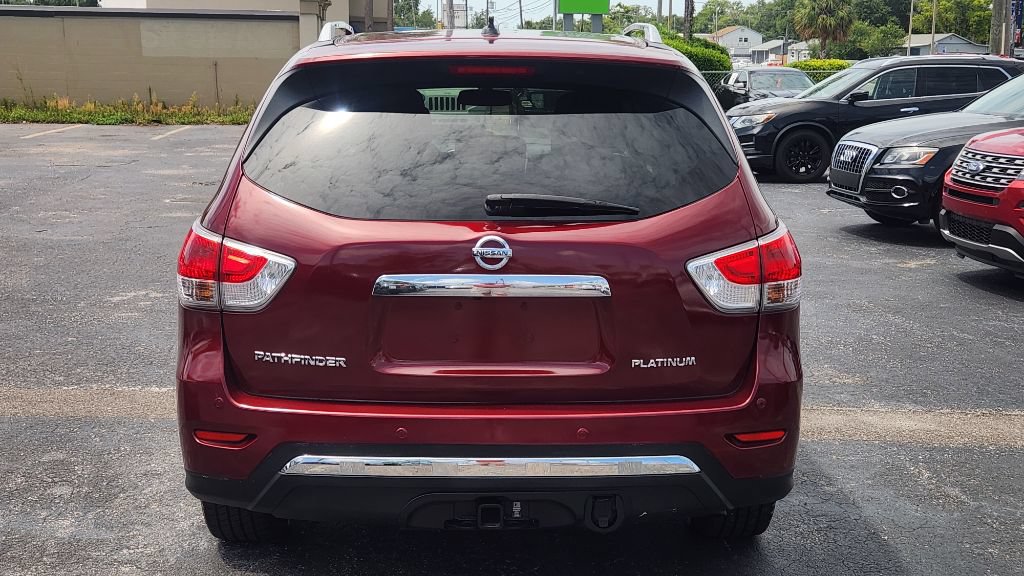 Used 2016 Nissan Pathfinder Platinum FWD image 5