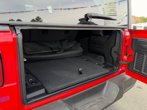 Used 2026 Jeep Wrangler Unlimited Sport AWD/4WD image 5