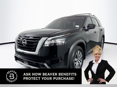 Used 2024 Nissan Pathfinder SL image 1