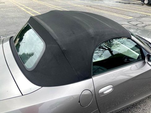 Used 2003 BMW Z4 2.5i image 10