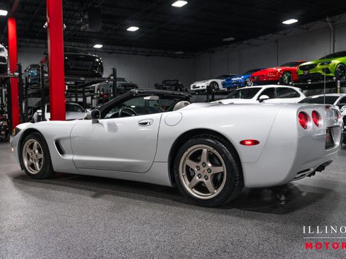 Used 1999 Chevrolet Corvette Convertible w/ Memory Pkg image 3