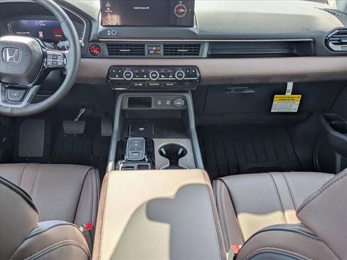 New 2026 Honda Pilot Elite image 13