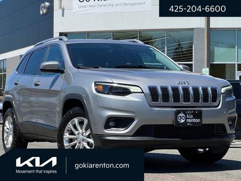 Used 2019 Jeep Cherokee Latitude w/ Popular Appearance Group AWD/4WD image 1