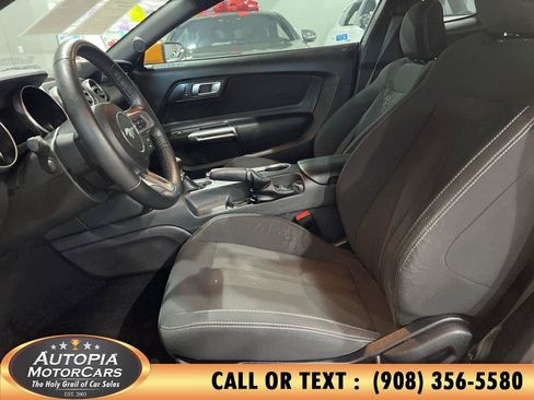 Used 2019 Ford Mustang Coupe RWD image 10