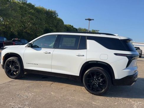 New 2026 Chevrolet Traverse RS w/ LPO, Floor Liner Package image 6