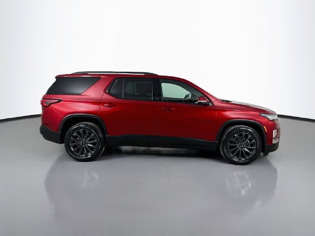 Used 2023 Chevrolet Traverse RS w/ LPO, Floor Liner Package AWD/4WD image 15