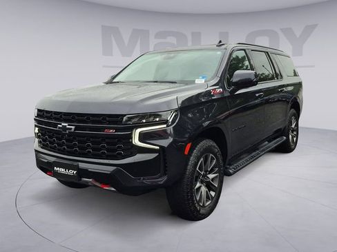 Used 2024 Chevrolet Suburban Z71 w/ Luxury Package AWD/4WD image 1