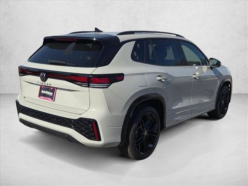 New 2026 Volkswagen Tiguan SE R-Line FWD image 2