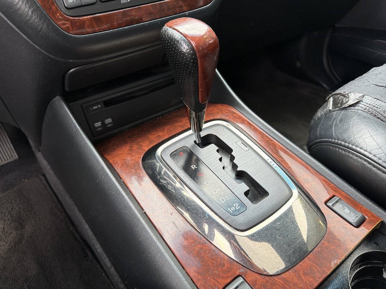 Used 2004 Acura MDX Touring AWD/4WD image 32