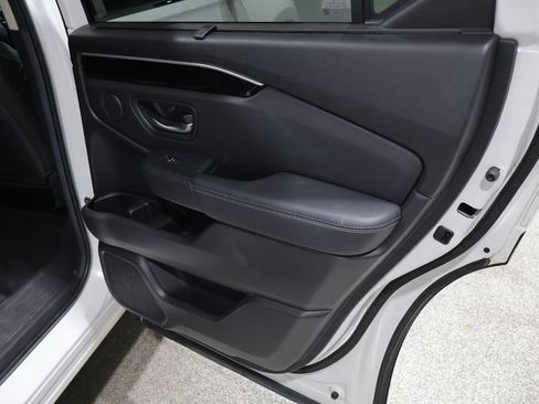 Used 2024 Honda Pilot EX-L image 22