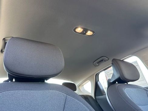 New 2026 Kia K4 LXS image 18