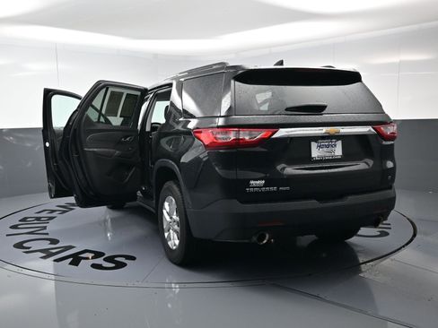 Certified 2020 Chevrolet Traverse LT w/ LPO, Floor Liner Package image 24