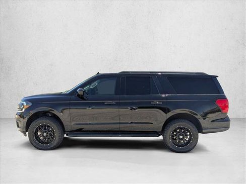Used 2022 Ford Expedition Max XLT RWD image 9