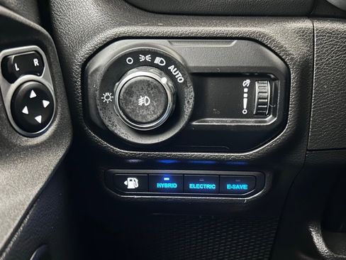 Certified 2023 Jeep Wrangler Unlimited Sahara w/ Cold Weather Group image 19