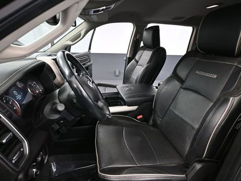 Used 2023 RAM 3500 Laramie image 28