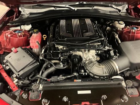 Used 2020 Chevrolet Camaro ZL1 RWD image 7