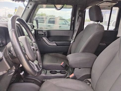 Used 2017 Jeep Wrangler Unlimited Sport w/ Quick Order Package 24S AWD/4WD image 12