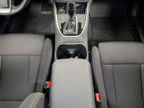 Used 2025 Subaru Outback Premium image 12