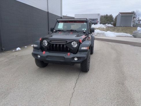 Used 2018 Jeep Wrangler Sport image 5