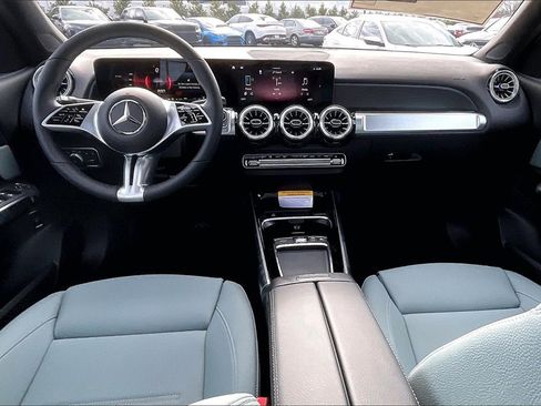 New 2026 Mercedes-Benz GLB 250 GLB 250 image 5