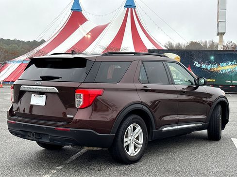 Used 2020 Ford Explorer XLT w/ Comfort Package image 26