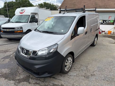 Used 2018 Nissan NV200 SV w/ Navigation Package FWD image 9