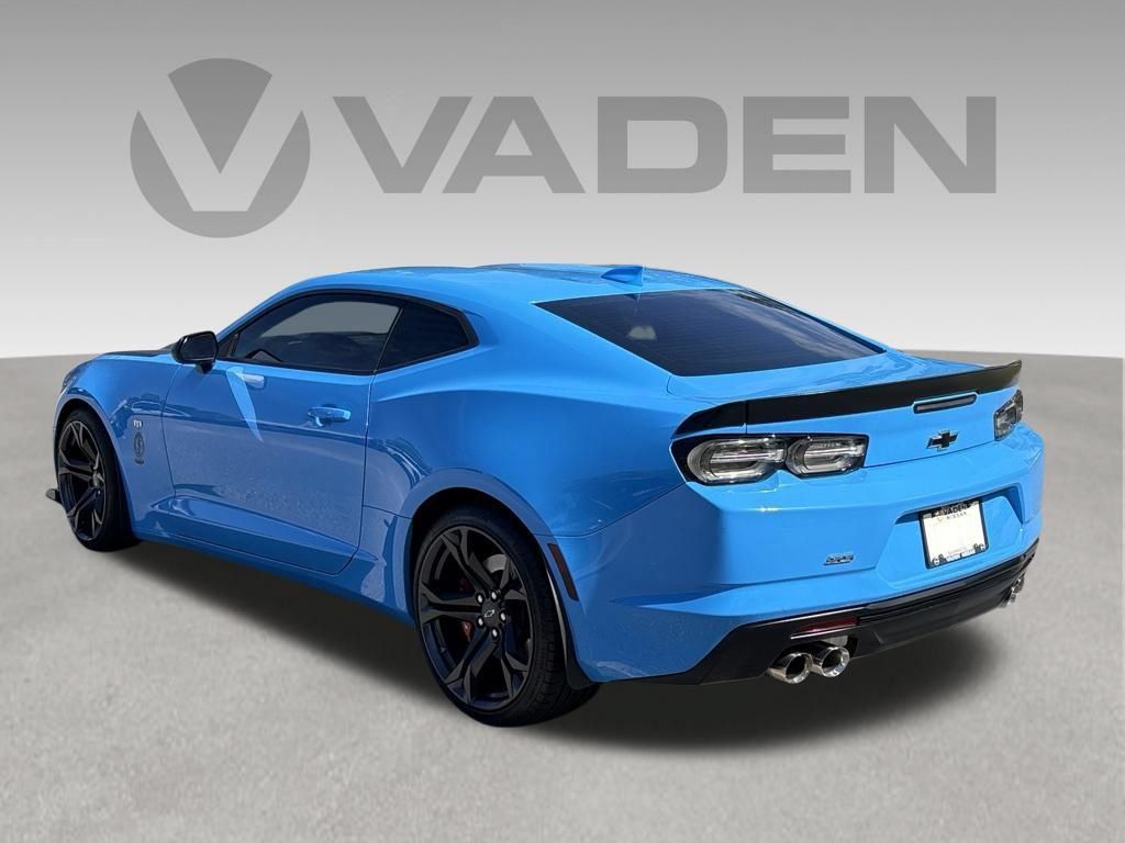 Used 2022 Chevrolet Camaro SS RWD image 9