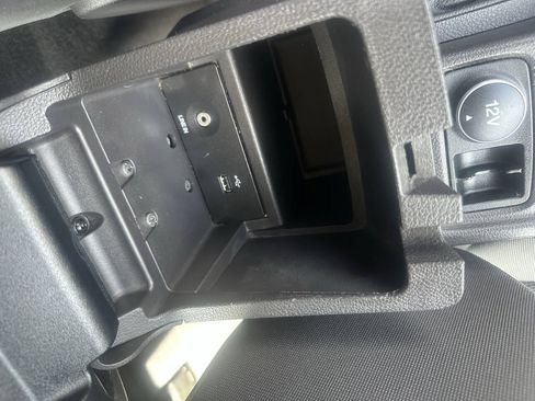Used 2012 Ford Focus SE FWD image 16