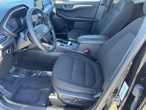 Used 2024 Ford Escape Active w/ Cold Weather Package image 12
