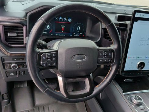 Used 2022 Ford Expedition Platinum RWD image 18