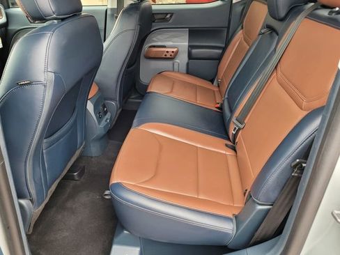 Used 2022 Ford Maverick Lariat w/ Lariat Luxury Package image 18