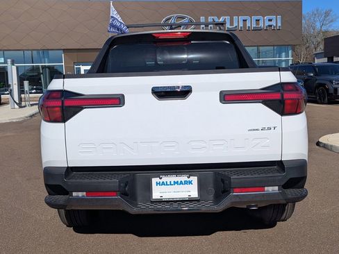 Certified 2025 Hyundai Santa Cruz Limited image 5