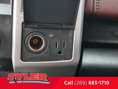 Used 2018 Ford F150 Platinum w/ Technology Package AWD/4WD image 32