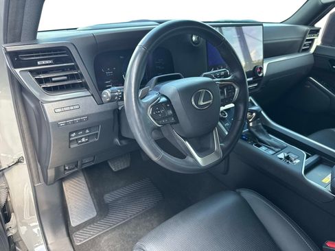 Used 2024 Lexus GX 550 w/ Accessory Package (Z1) AWD/4WD image 23