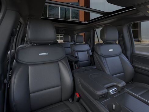 New 2026 Ford Expedition Platinum image 10