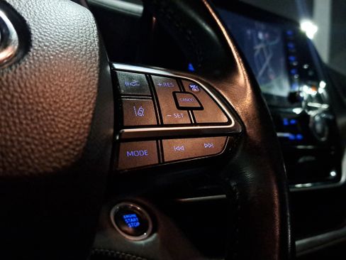 Certified 2021 Toyota Highlander XLE image 26